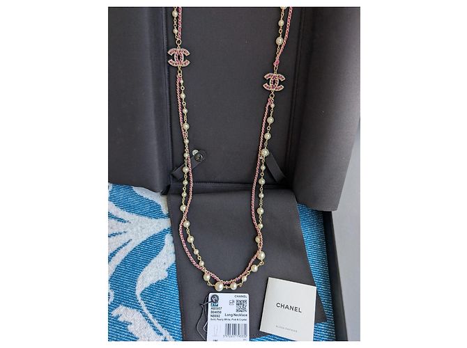 Chanel Collana CC B21P Logo in Pelle Rosa con Perle e Cristalli GHW - vista 15