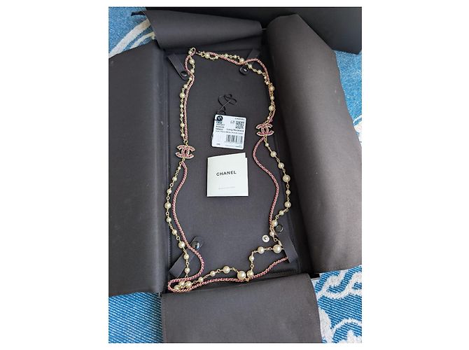 Chanel Collana CC B21P Logo in Pelle Rosa con Perle e Cristalli GHW - vista 16