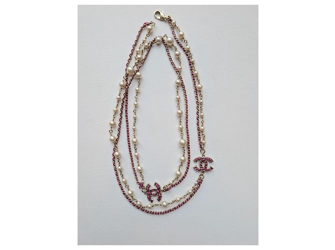 Chanel Collana CC B21P Logo in Pelle Rosa con Perle e Cristalli GHW - vista 2