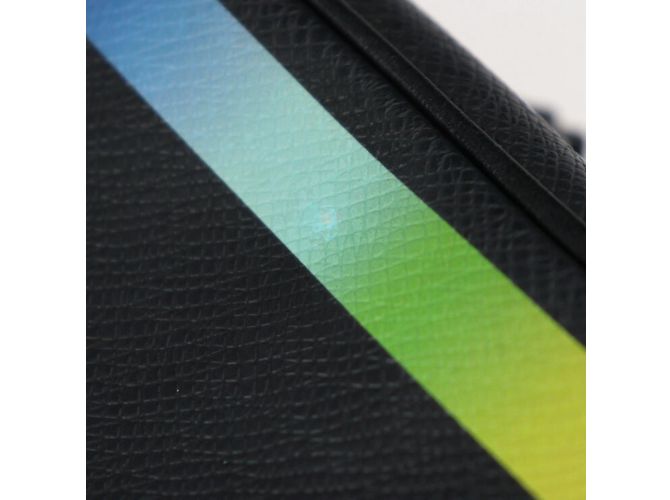 Borsa a Spalla Mini Soft Trunk Taiga Louis Vuitton Nero Multicolore - vista 5