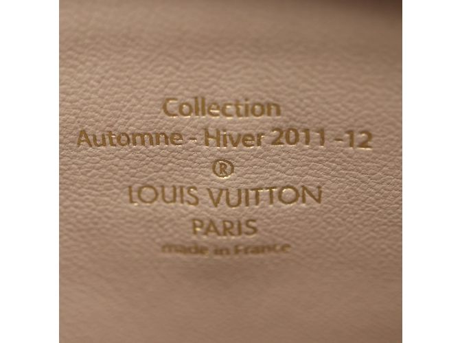 Louis Vuitton Shiny Monogram Lockit BB Handtasche Braun Roh Monogramm - Ansicht 8