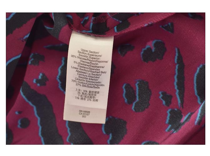 Abito mini senza maniche DKNY stampa leopardata nero e fucsia - vista 5
