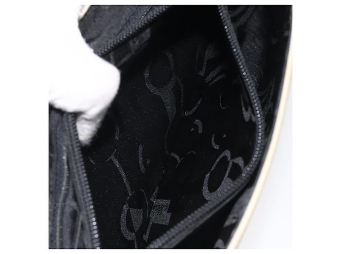 Borsa a spalla Gancini in tela bianca e argento di Salvatore Ferragamo Auth bs25930 Bianco - vista 22