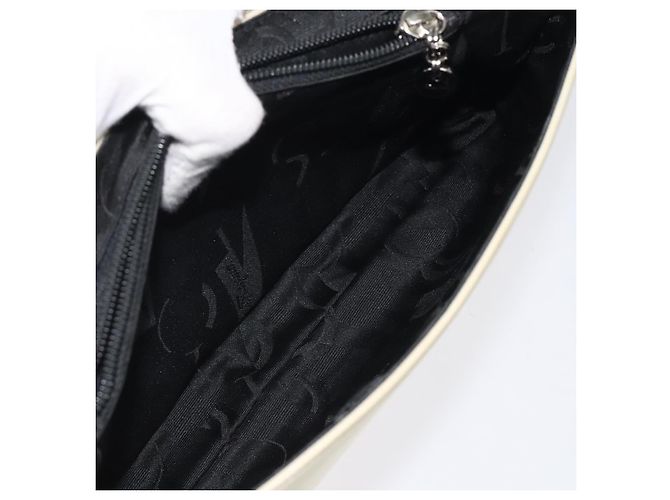 Borsa a spalla Gancini in tela bianca e argento di Salvatore Ferragamo Auth bs25930 Bianco - vista 23