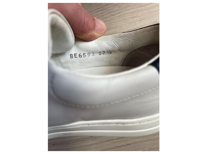 Baskets Fendi en cuir blanc - vue 11