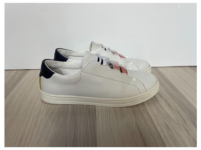 Baskets Fendi en cuir blanc - vue 2