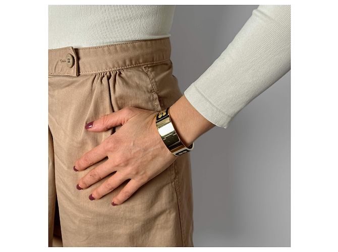 Clic H Hermès Bracciale Clic Clack in metallo placcato oro smaltato 6 Cavallo e Imbracatura bicolore Multicolore - vista 3