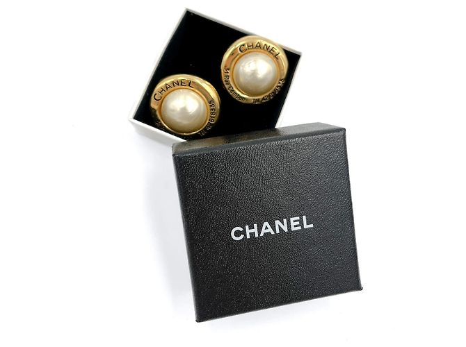 Chanel Orecchini in metallo e perle finte 31 Rue Cambon - vista 12