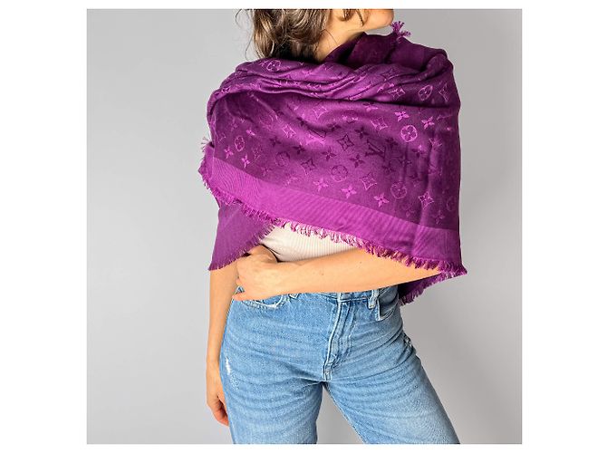 Louis Vuitton Foulard classico in lana e seta viola Porpora - vista 3