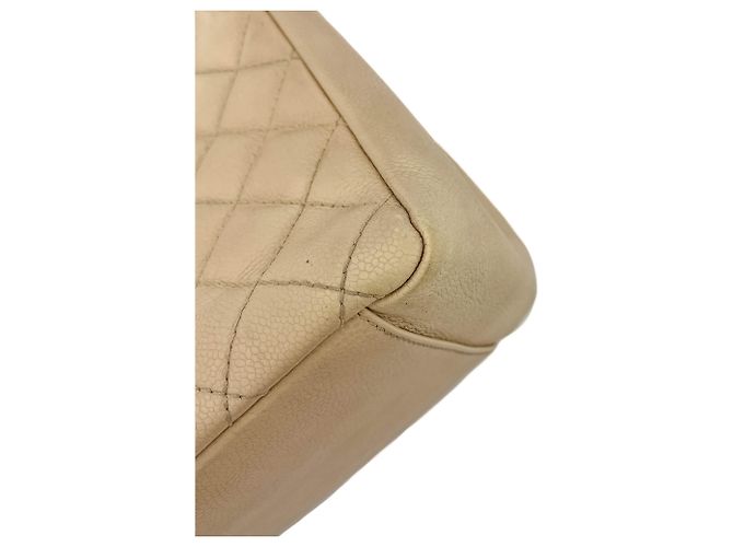 Timeless Chanel Borsa shopper in pelle caviar trapuntata beige GST - vista 9