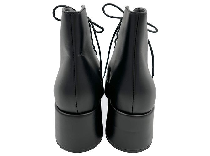 Chanel Stivali piatti in pelle e velluto CC 41 neri Nero - vista 6
