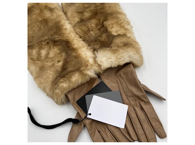 Prada Pelle e pelliccia beige - vista 3