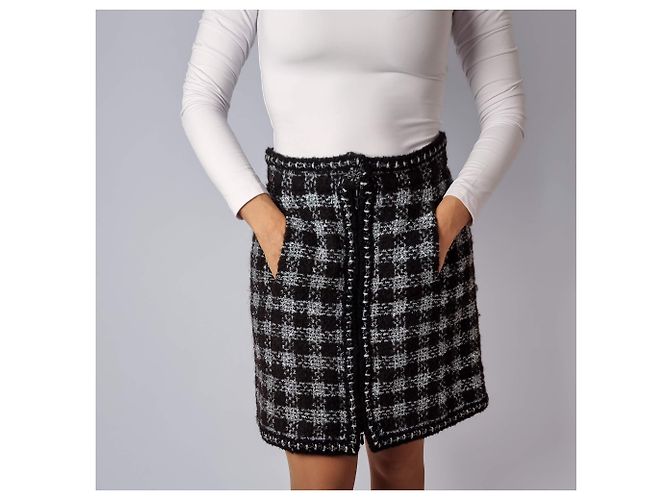 Timeless Chanel Mini-Woll-, Mohair-, Polyester-, Seidenrock 38 schwarz - Ansicht 2