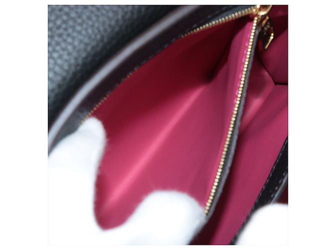 Louis Vuitton Borsa Capucines BB in pelle Taurillon nera a 2 modi Nero - vista 11