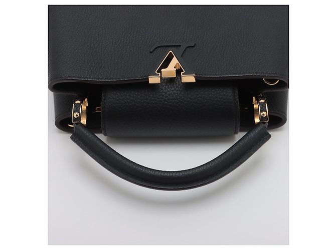 Louis Vuitton Borsa Capucines BB in pelle Taurillon nera a 2 modi Nero - vista 6