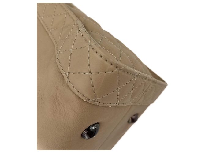 Chanel Borsa tote trapuntata Boy Reverso beige - vista 13