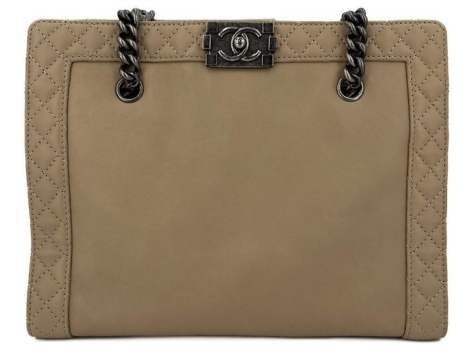 Chanel Borsa tote trapuntata Boy Reverso beige - vista 3