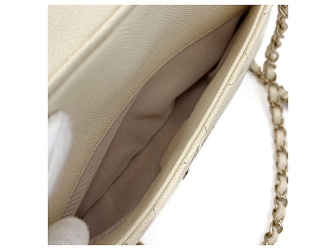 Chanel Borsa a tracolla in pelle caviar Off-White Bianco sporco - vista 14