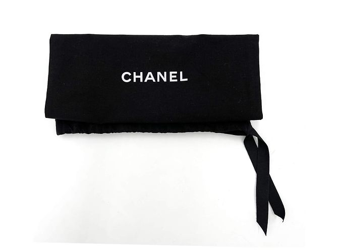 Chanel Borsa a tracolla in pelle caviar Off-White Bianco sporco - vista 17