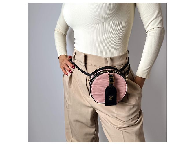 Louis Vuitton Scatola Cappello Epi Pelle 2-Vie Crossbody Rosa & Nero - vista 3