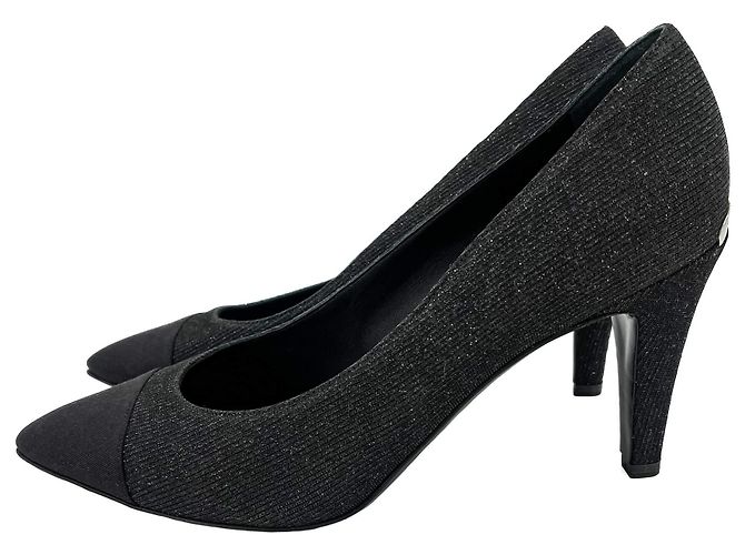 Timeless Chanel Lackleder-Pumps mit Kappenzehe 40 Absatz 9 cm Schwarz - Ansicht 2