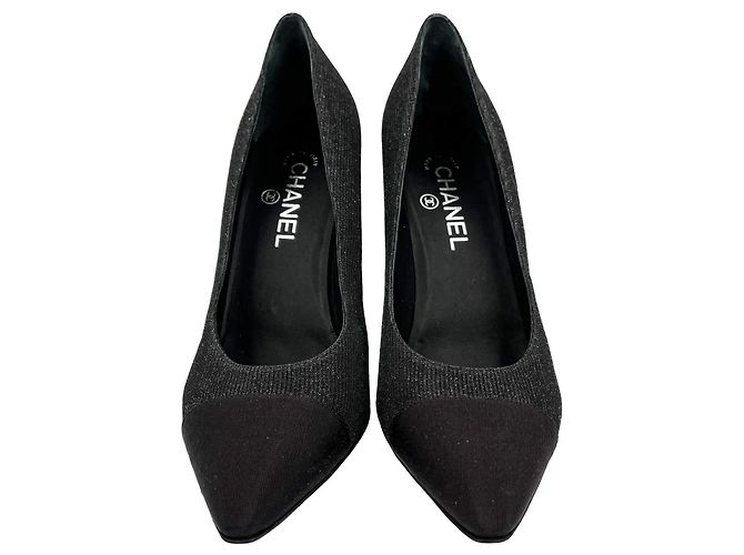 Timeless Chanel Lackleder-Pumps mit Kappenzehe 40 Absatz 9 cm Schwarz - Ansicht 3