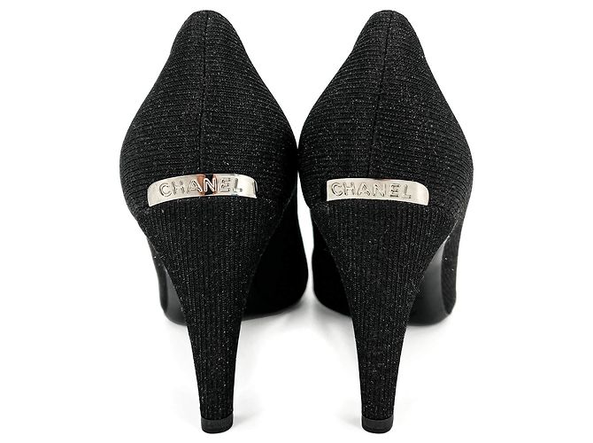 Timeless Chanel Lackleder-Pumps mit Kappenzehe 40 Absatz 9 cm Schwarz - Ansicht 7