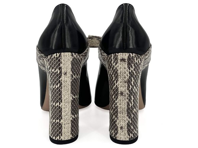 Gucci Mary Jane Leather & Exotic Strap Pump 39 Black & White - view 3