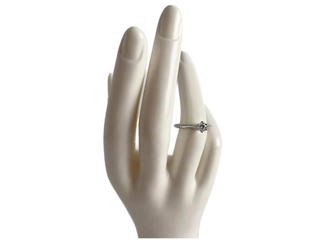 Tiffany & Co Solitaire Platinum Ring 16mm Diameter - Ansicht 2