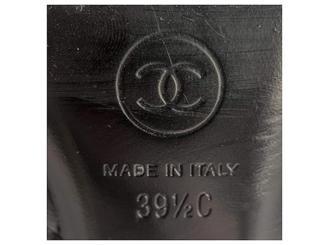 Timeless Chanel Kap-Toe Steppleder High Heel Pumpe 39 1/2 C Schwarz - Ansicht 10