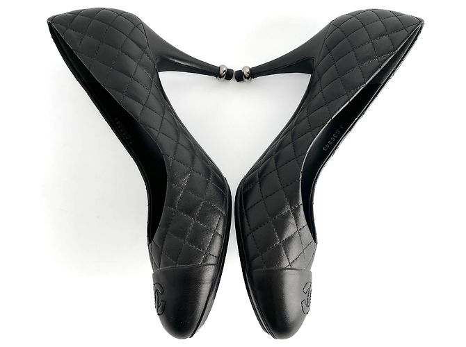Timeless Chanel Kap-Toe Steppleder High Heel Pumpe 39 1/2 C Schwarz - Ansicht 8