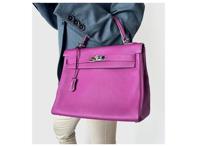 Hermès Kelly 32 Borsa a mano in pelle Togo a 2 manici Anemone Porpora - vista 3
