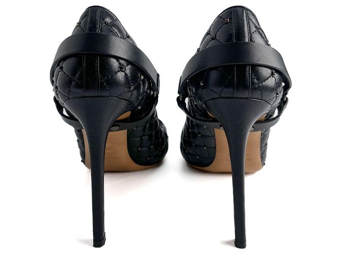 Valentino Garavani Pumps in pelle Rockstud Spike 39 1/2 Neri Nero - vista 2