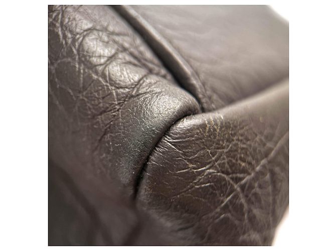 Saint Laurent Bolsa de ombro com aba 2 vias em couro de bezerro grained croco médio Niki cinza - vista 16