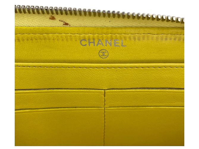 Timeless Chanel Langer Reißverschluss-Geldbeutel aus gestepptem Lammleder in Gelb - Ansicht 13