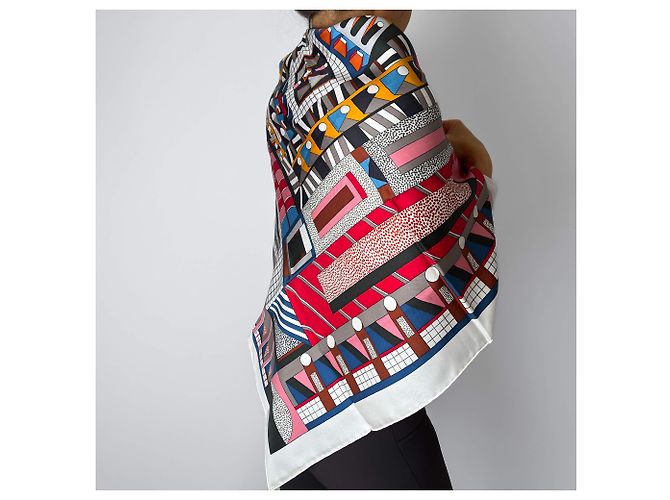 Garden Hermès Foulard 90 Seta Un Giardino di Forme Rosa - vista 3