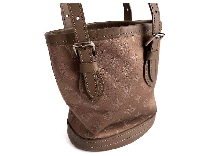 Louis Vuitton Borsa bucket mini in satin e pelle taupe - vista 5