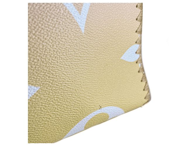 Louis Vuitton Onthego GM Par le Sac de Plage en Toile Monogram Géant Multicolore - vue 19