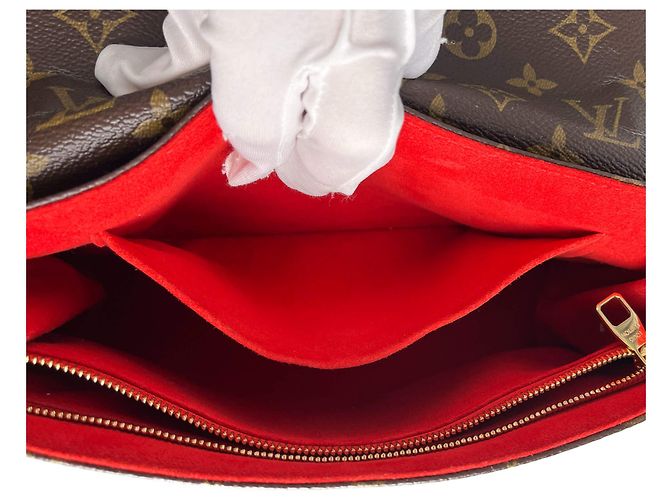Louis Vuitton Saint Placide Borsa a tracolla in pelle con patta Monogram Rosso - vista 13