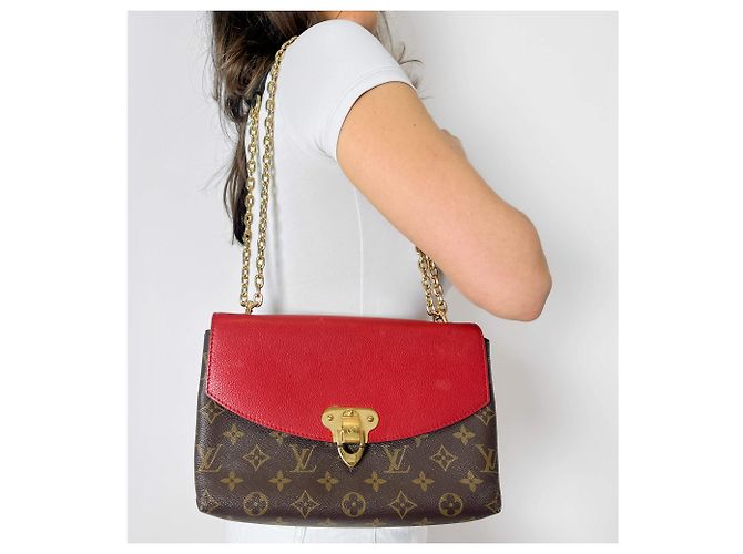 Louis Vuitton Saint Placide Borsa a tracolla in pelle con patta Monogram Rosso - vista 2
