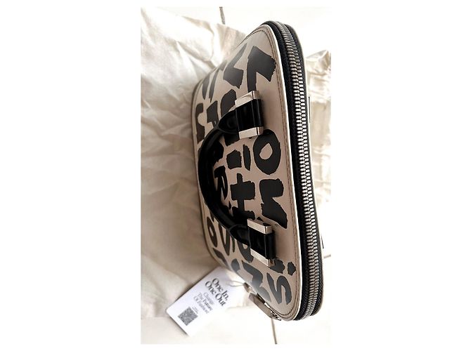 Louis Vuitton Alma MM Steven Sprouse Graffiti Pelle Nera Nero - vista 5