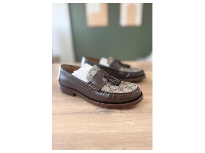 Mocassini Gucci monogramma supremo Marrone Beige - vista 3
