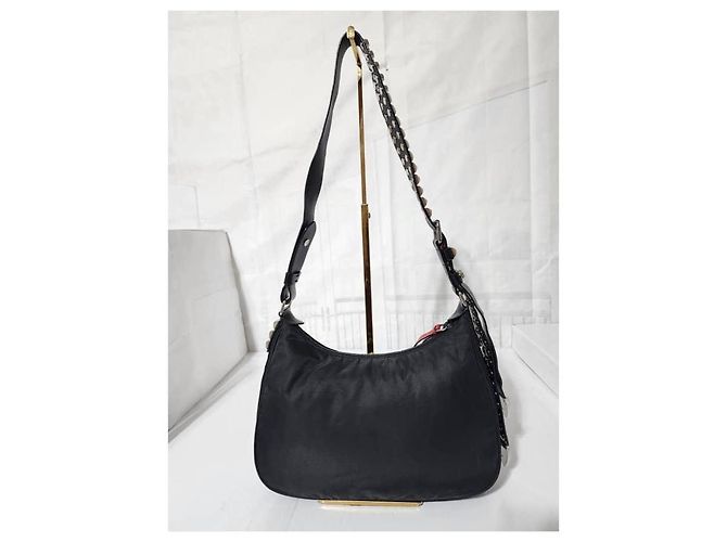 PRADA Borsa Hobo New Vela in Nylon Studded Nera Nero - vista 4