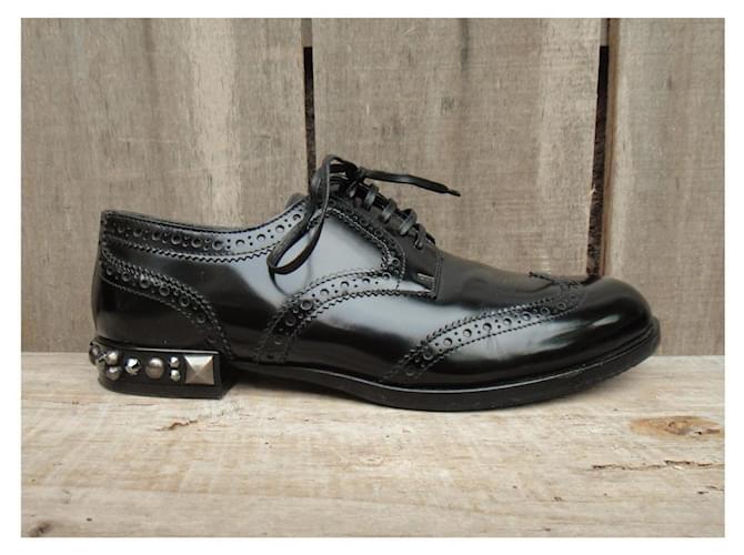 Scarpe stringate Dolce & Gabbana in vernice nera 37.5 IT Nero - vista 2