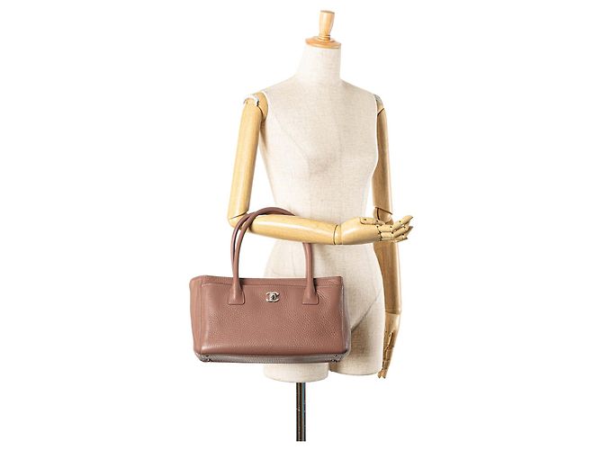 Chanel Braune Kleine Executive Cerf Tasche aus Kalbsleder - vista 12