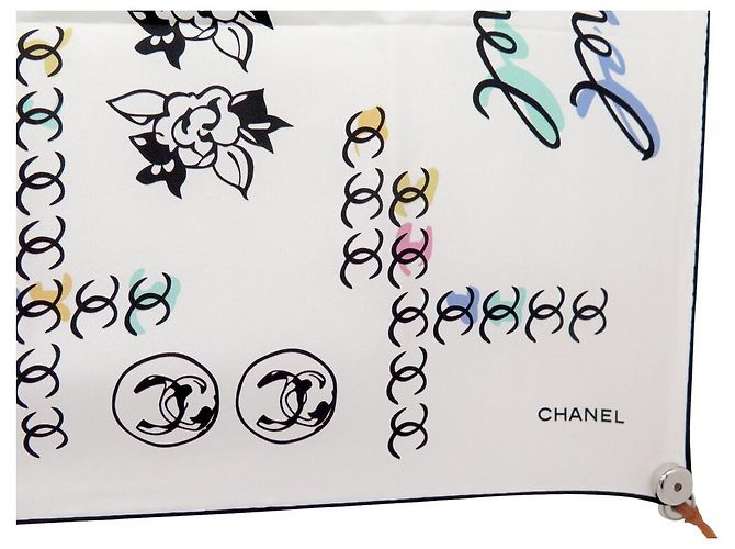 BUFANDA DE SEDA TWILL CHANEL CAMELIA LOGO CC CAMBON 90 Blanco - vista 4