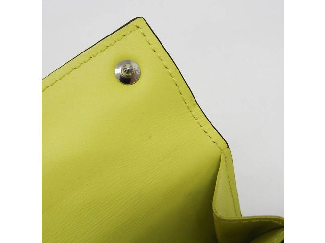 Billetera Compacta Discovery Taigarama Louis Vuitton Amarillo - vista 11