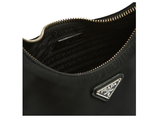 Borsa Mini Re Edizione 2005 Nera Re Nylon di Prada Nero - vista 7