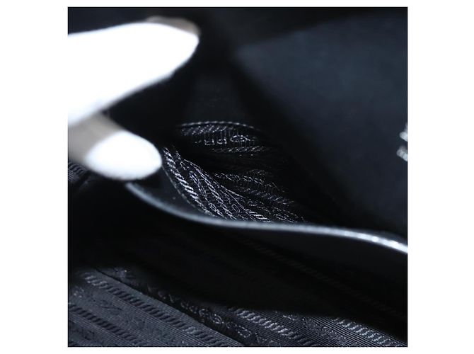 PRADA Borsa a mano in pelle nera e bianca Auth 122125 Nero Bianco - vista 25