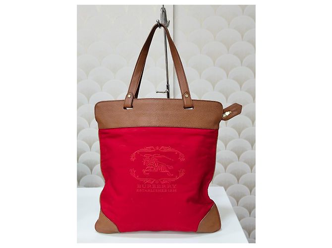 Burberry Canvas Shopper Rot mit Leder in Camel Beige - Ansicht 9
